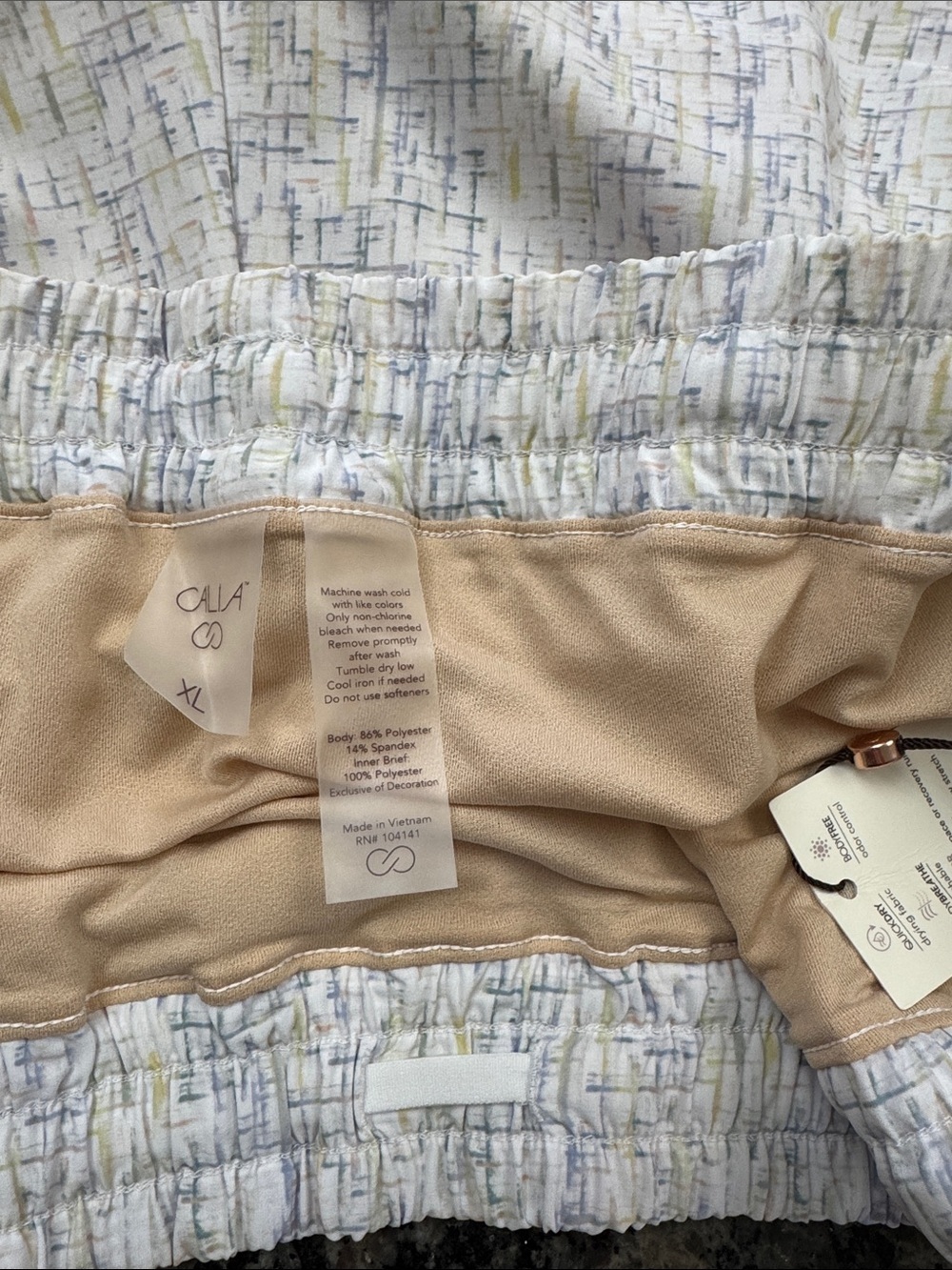 CALIA by Carrie Underwood mid rise infinity Light Multi-Pattern Athletic Shorts - Picture 10 of 15
